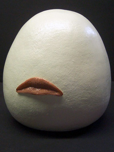 kissenger robot transmits kisses for long distance relationships