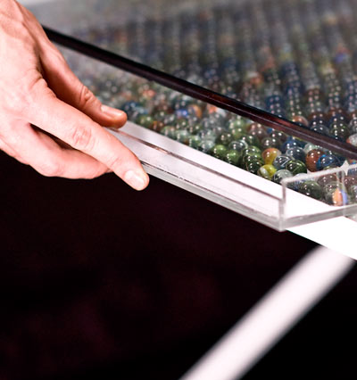 estudio enpieza: knikas marble table