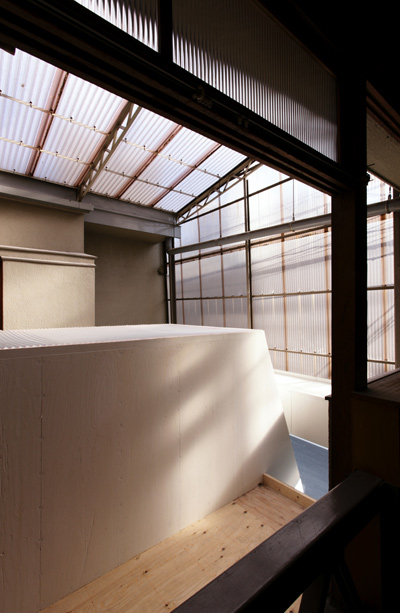 cubo design architect: gallery MOMO2