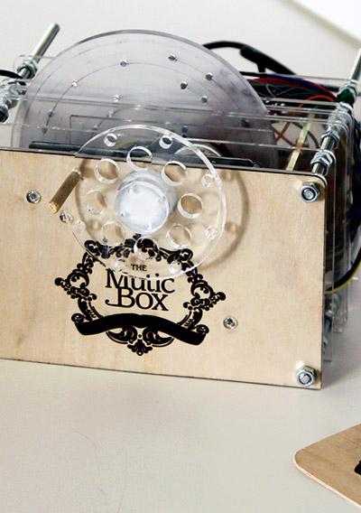 daim yoon + yufan wang: mutic box