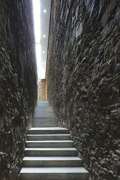 standardarchitecture: namchabawa visitor center