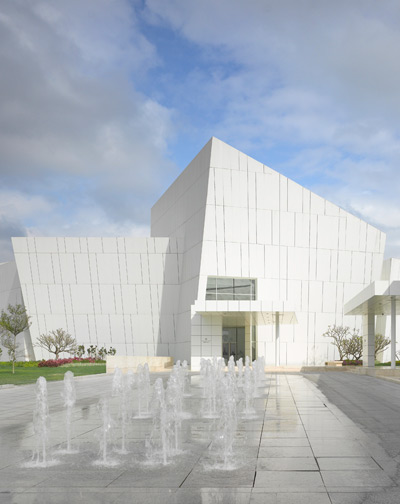 richard meier architects: OCT shenzhen clubhouse now complete