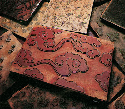 designboom history: karacho’s karakami (woodblock printed paper)