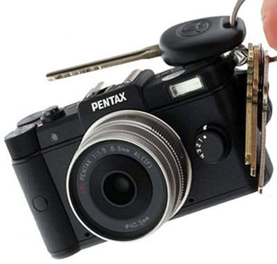 pentax q miniature interchangeable lens camera