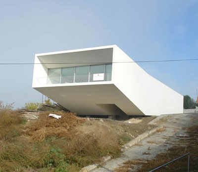 'house 1' in penafiel, portugal by claudio vilarinho architects