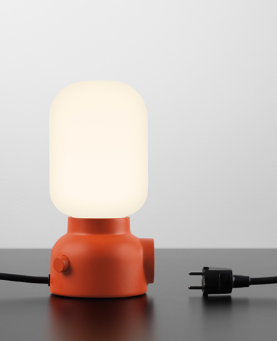 form us with love: plug lamp for ateljé lyktan