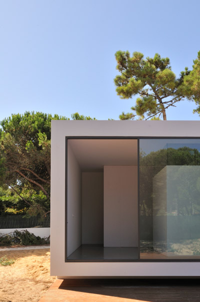 FVArquitectos: house in praia das maças