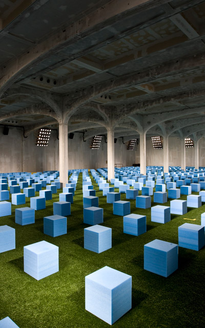 OMA / AMO: prada men's SS 2012 runway