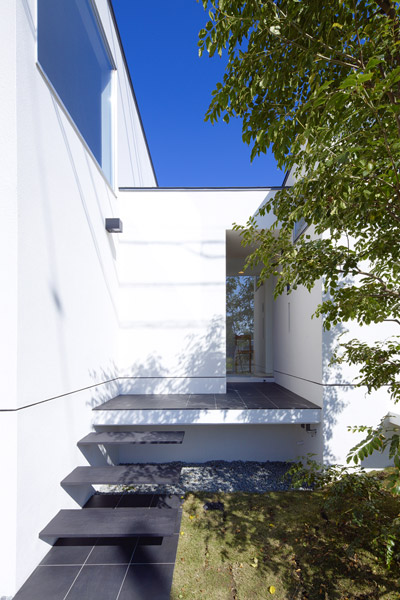 satoru hirota architects: house and atelier PTL