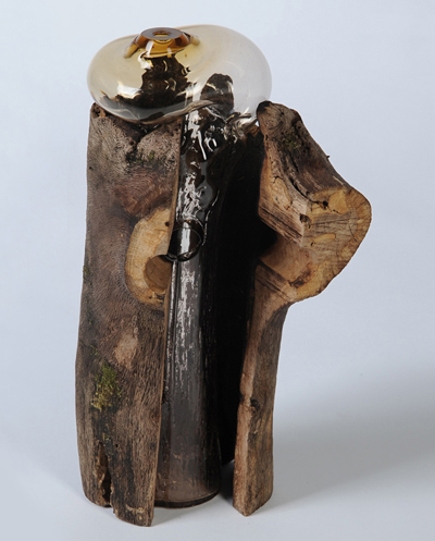 tree trunk glassblowing molds by marco merkel