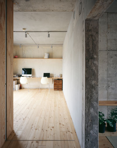naruse inokuma architects + hiroko karibe architects: setagaya flat