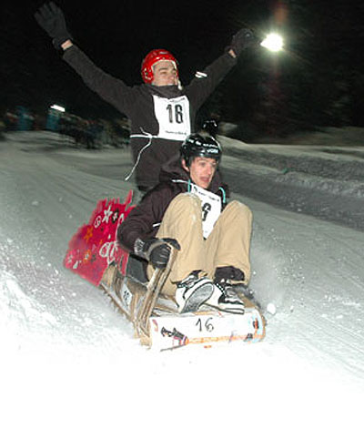 rennpappe 09: cardboard sled races