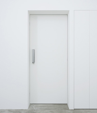 dessence co, ltd.: stereotype door