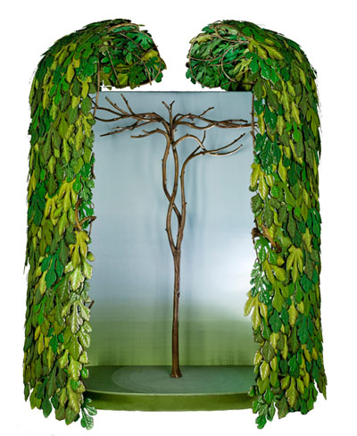 telling tales at the V&A