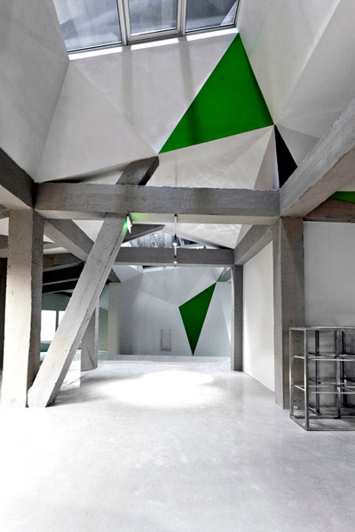 peter kis atelier: the metamorphosis of the great rock