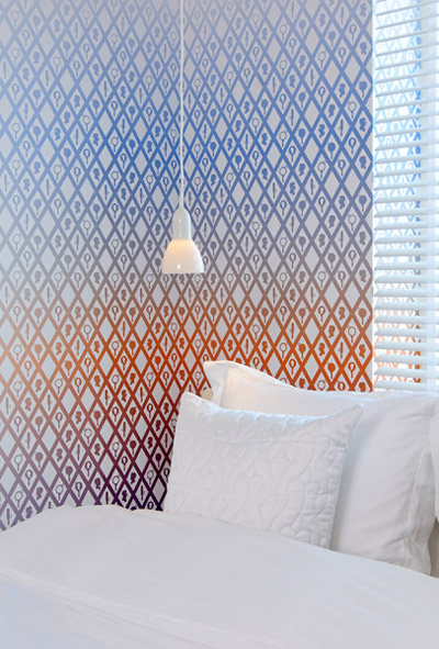 thomas eurlings: gradient wallpaper + fading mirror