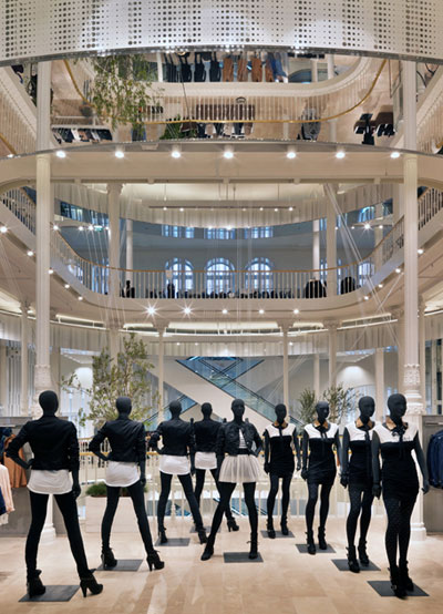 zara via del corso flagship store in rome