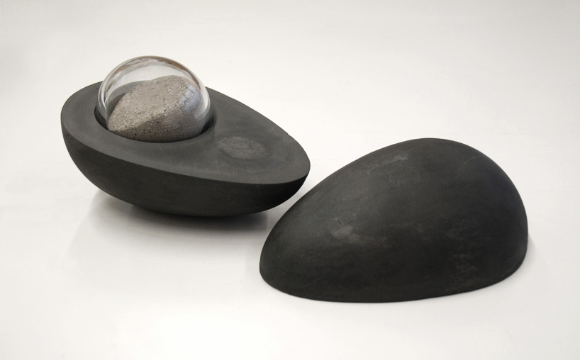 basalt urn - 1