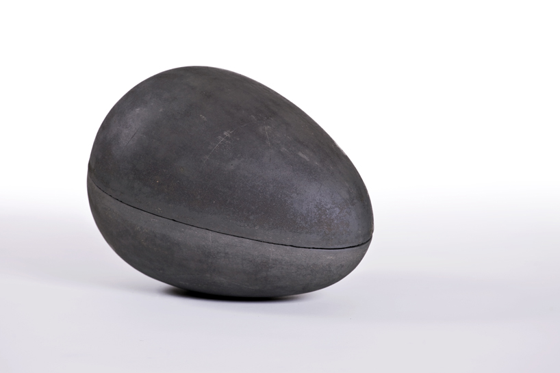 basalt urn - 2