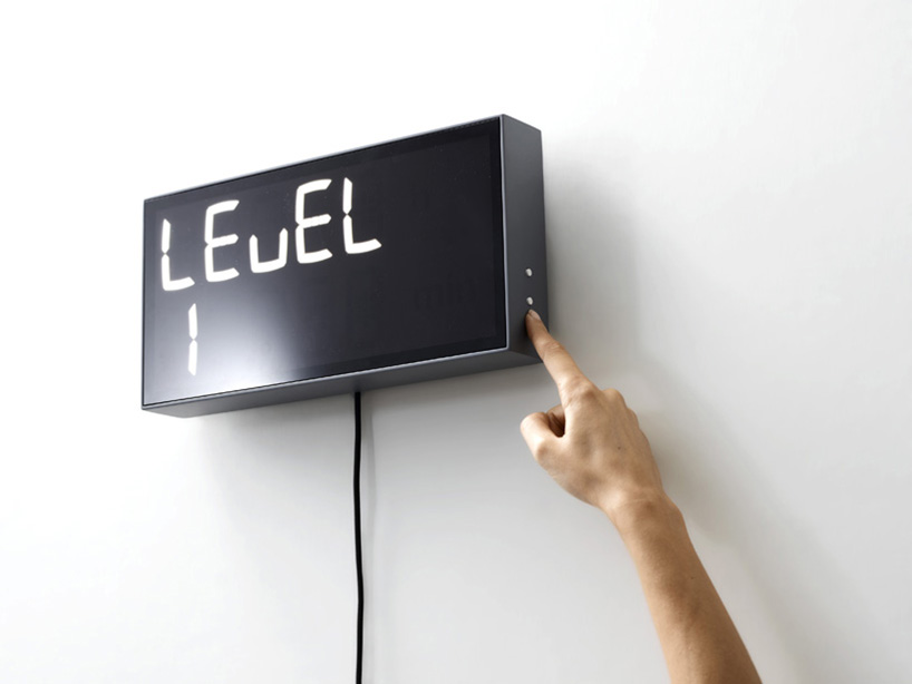 axel schindlbeck's 'albert clock' tells the time with tricky equations - 5