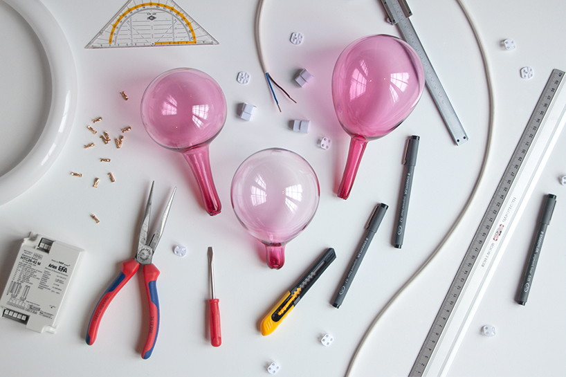 quentin de coster halo light table lamp designboom