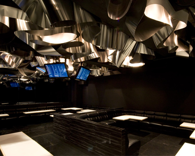 moriyuki ochiai architects: aluminum flower garden