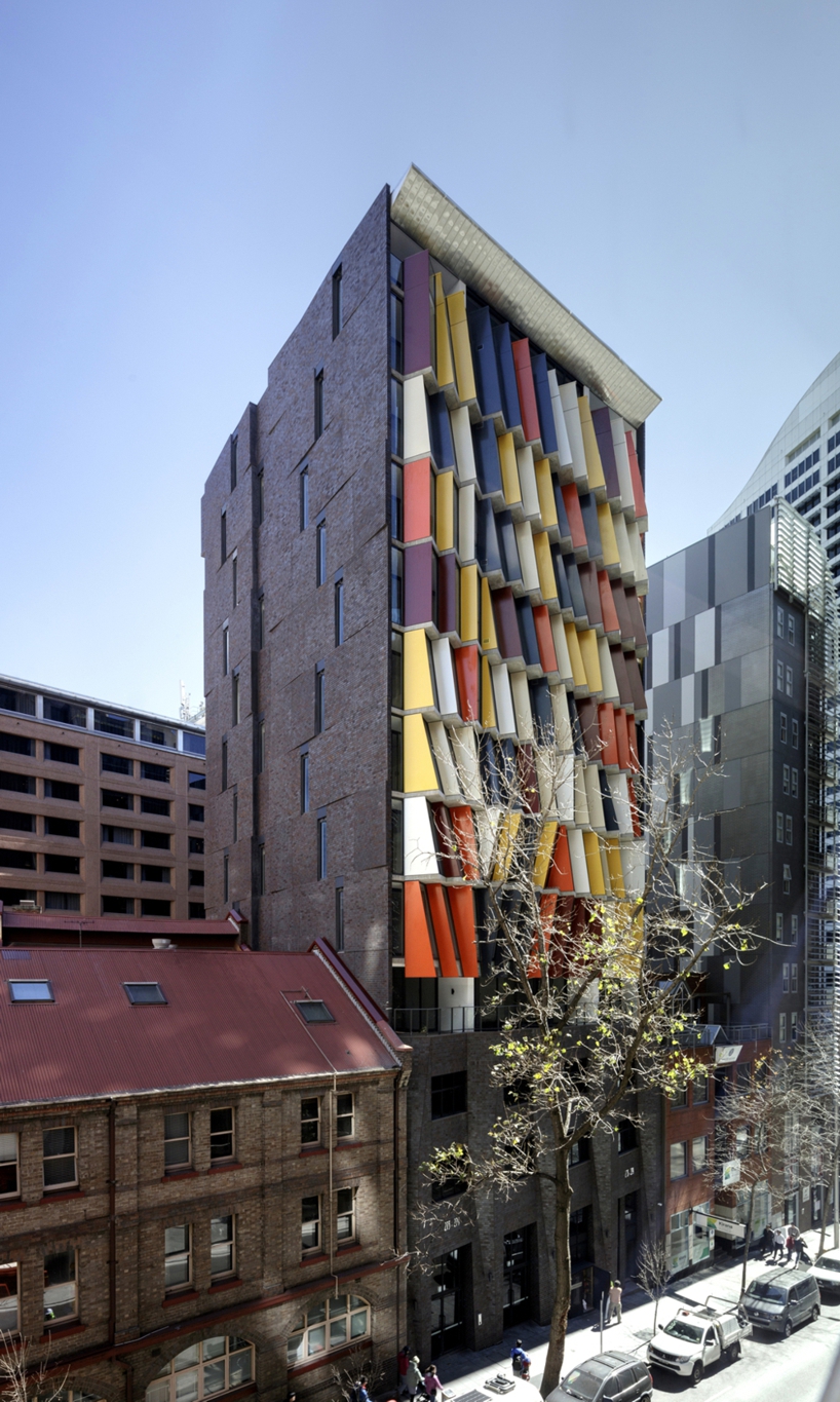 tony-owen-partners-mosaic-apartment-building-sussex-street-sydney-australia-09-23-2019-designboom