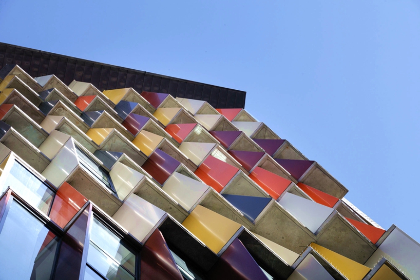 tony-owen-partners-mosaic-apartment-building-sussex-street-sydney-australia-09-23-2019-designboom