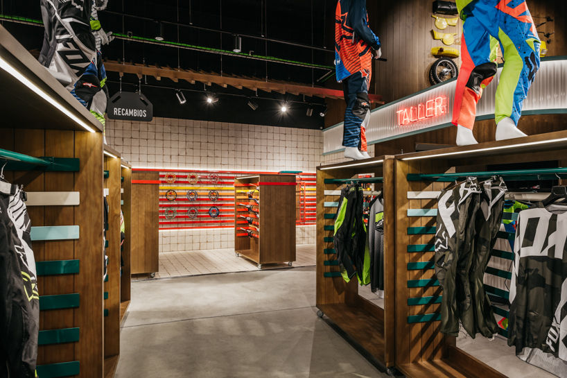 stone designs moremoto store madrid designboom