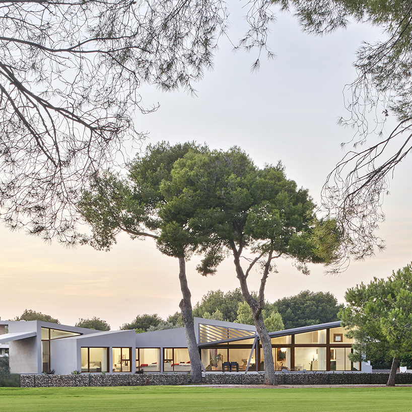 PLAYstudio's JA house merges vernacular with contemporary valencian architecture