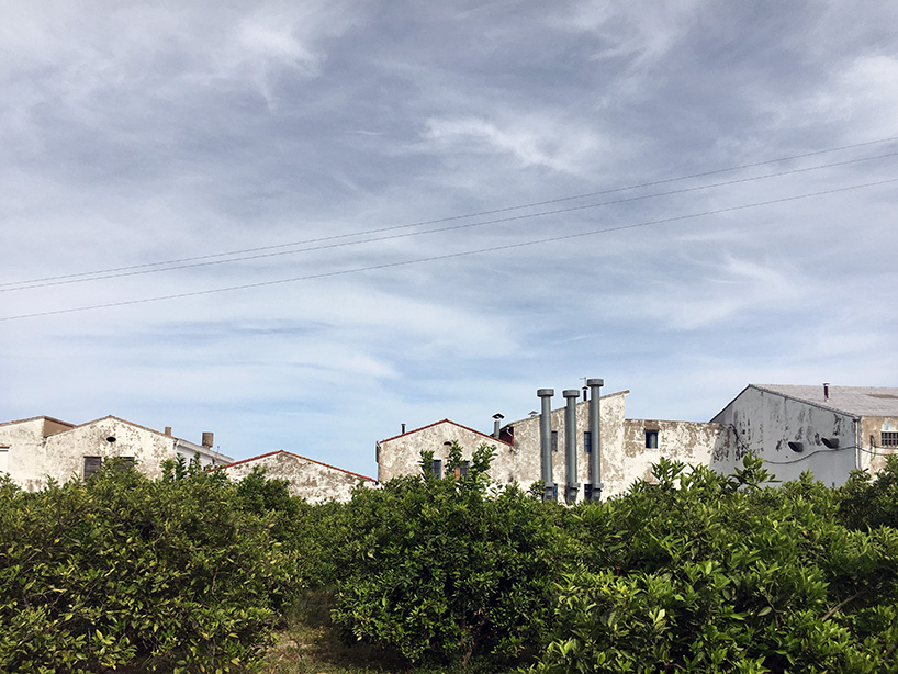 PLAYstudio's JA house merges vernacular with contemporary valencian architecture