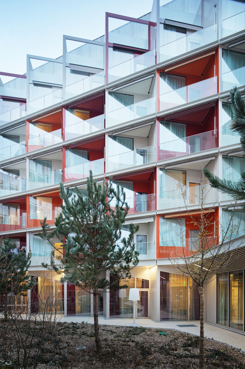 atelier du pont nursing home clichy batignolles ecodistrict paris designboom