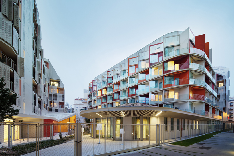 atelier du pont nursing home clichy batignolles ecodistrict paris designboom