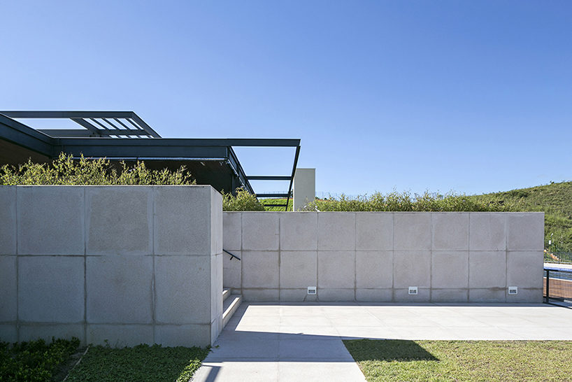 bloco arquitetos volta redonda clubhouse rio de janeiro brazil designboom
