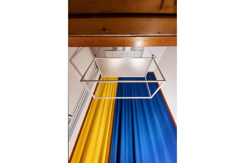 coudamy refurbishes a 19 sqm les arcs apartment with a space saving 'flying table' designboom