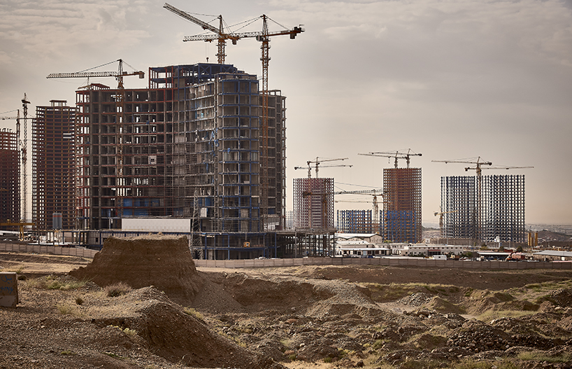 the starkness of iran's desert developments are captured by manuel alvarez diestro designboom