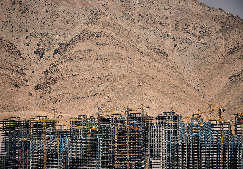 the starkness of iran's desert developments are captured by manuel alvarez diestro designboom