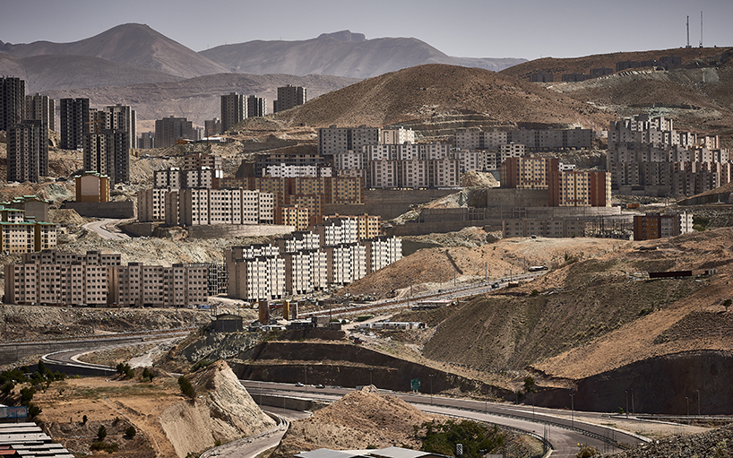 the starkness of iran's desert developments are captured by manuel alvarez diestro designboom