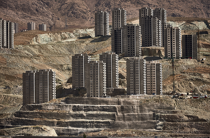 the starkness of iran's desert developments are captured by manuel alvarez diestro designboom