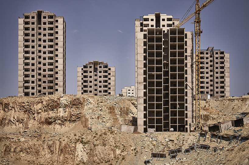 the starkness of iran's desert developments are captured by manuel alvarez diestro designboom