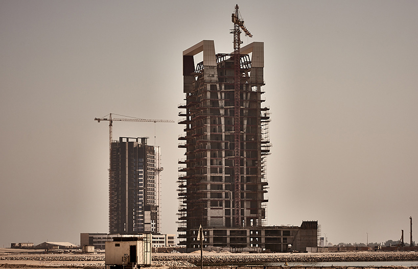 manuel alvarez diestro captures surreal scenery of new developments in the middle east