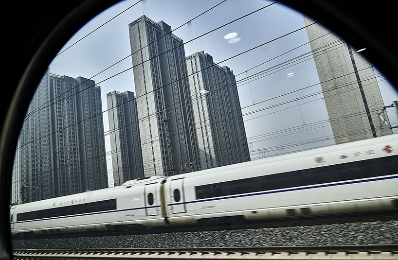 manuel alvarez diestro captures new cities from inside high speed trains in china - 6