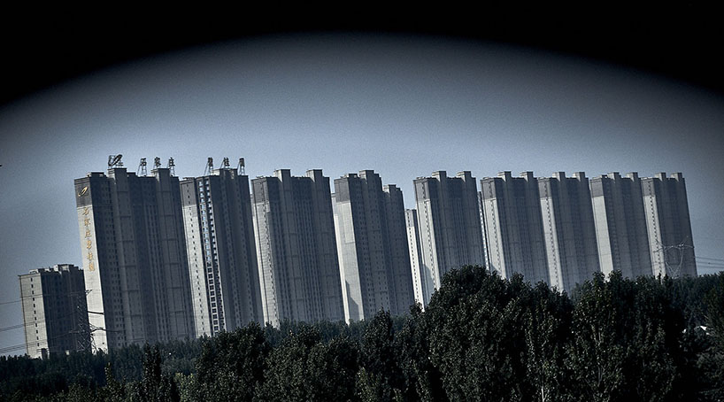 manuel alvarez diestro captures new cities from inside high speed trains in china - 1