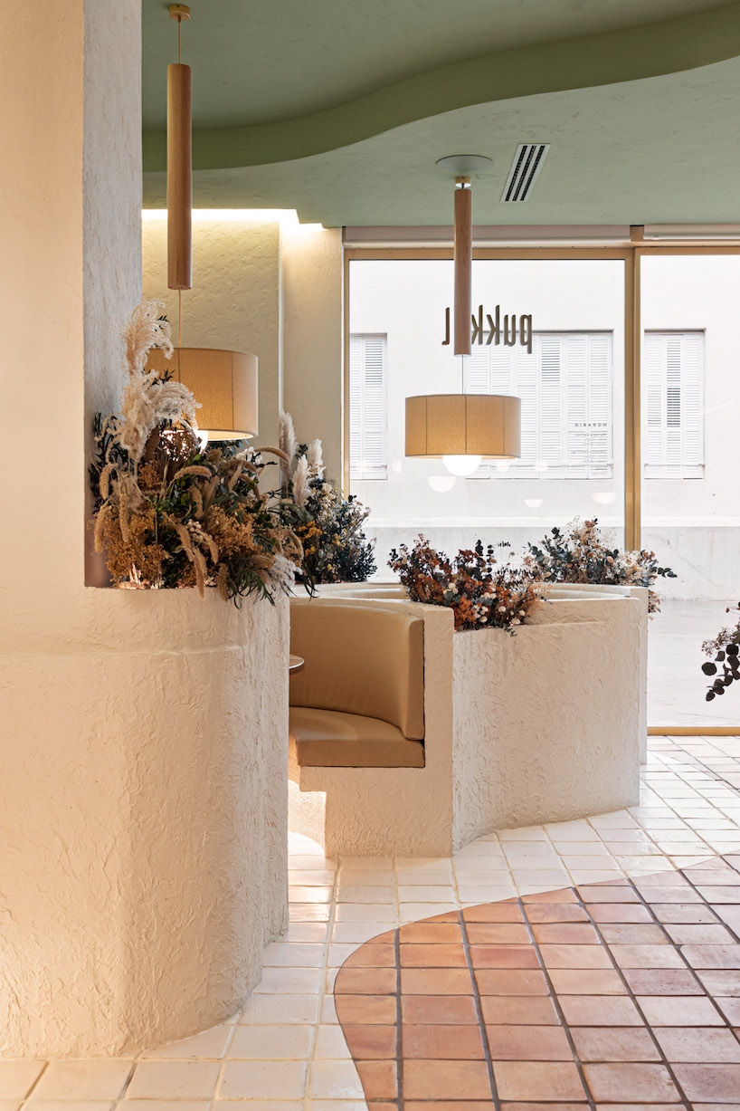 masquespacio designs a forest of flowers and plants 5