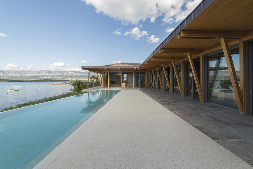 turato-architects-wooden-house-vacation-mediterranean-krk-croatia-02-10-2020-designboom