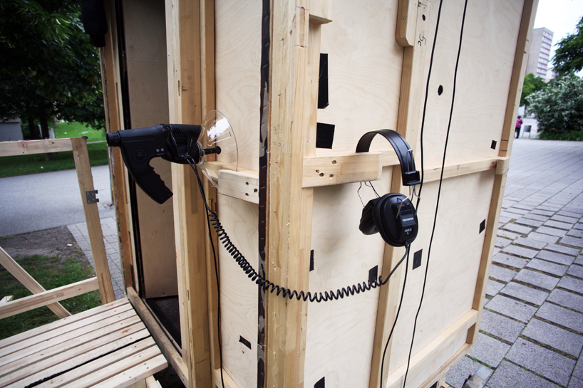 bruit du frigo kinotour wagon cinema pin hole designboom