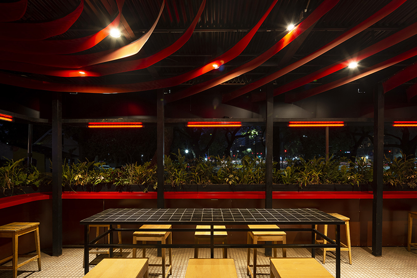 williamsburg outside restaurant 10