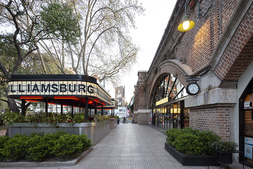 williamsburg outside restaurant 2