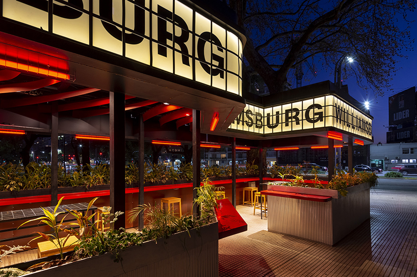 williamsburg outside restaurant 7