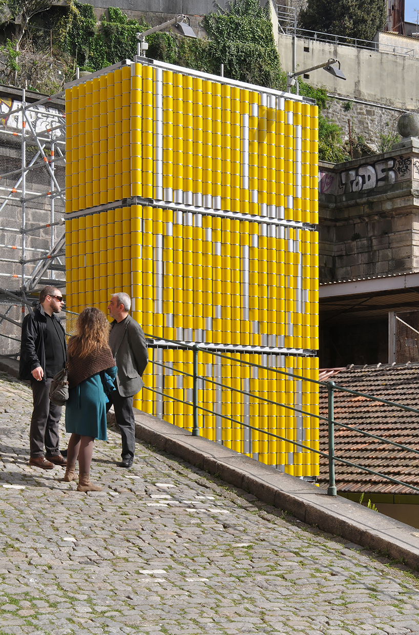 moradavaga realizes vira-lata installation using 2300 turnable tin cans - 4
